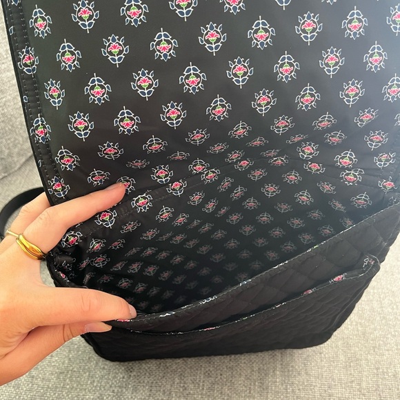 Vera Bradley Black Quilted Crossbody Bag - Picture 2 of 3